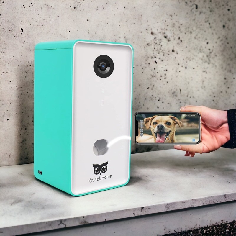 Owlet Home Pet Camera with Treat Dispenser Tossing