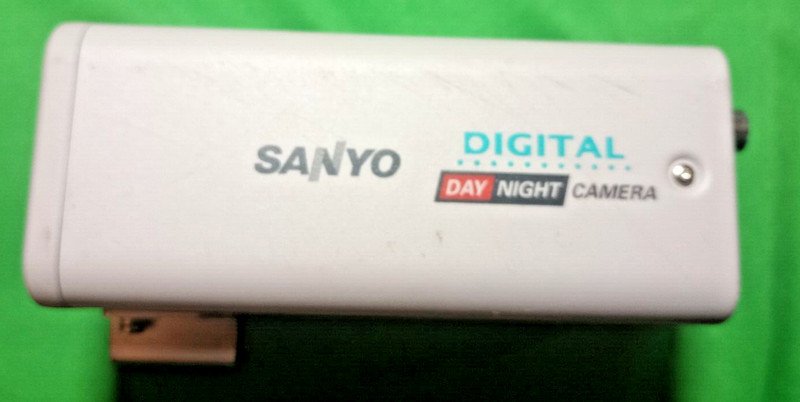 Sanyo Digital Day & Night Camera (Model VCC-4594) with Transmitter gallery