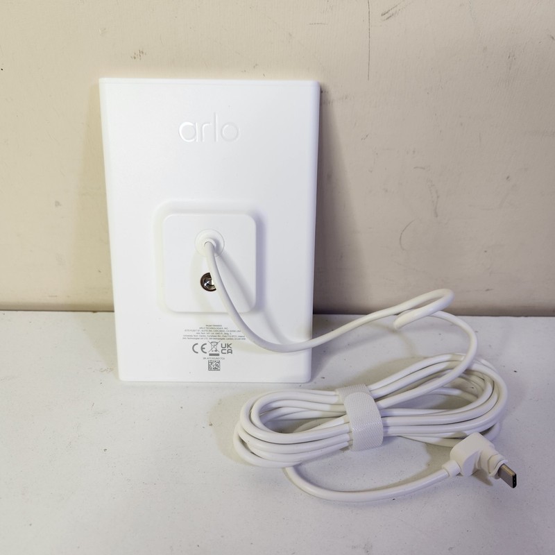NEW Open Box Arlo 2K Security Camera VMC3050, w/Solar Panel VMA6600 w/ Screws gallery