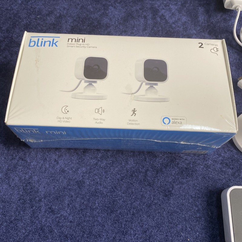 Blink Security Cameras. 2 New & 2 Used Indoor Cameras 3 Used Outdoor Cameras