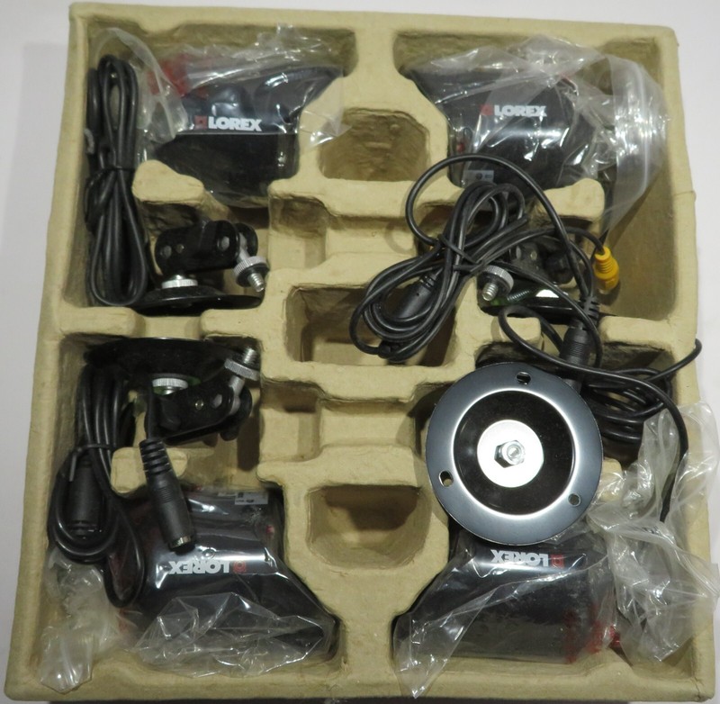 NEW Lorex CVC6950 Series High Resolution Security Cameras – CVC6950PK4B – 4 Pack