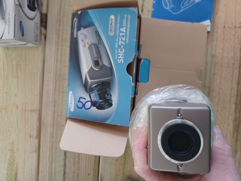4 Samsung security camera ( 4 different cameras) gallery