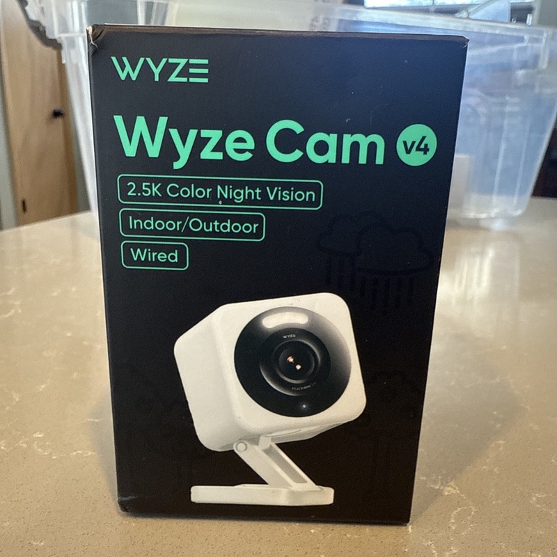 Wyze Cam v4 Security Camera 2.5K Color Night Vision Indoor Outdoor IP65 QHD New