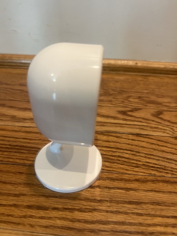 Arlo Essential Indoor Security Camera VMC2040- White gallery