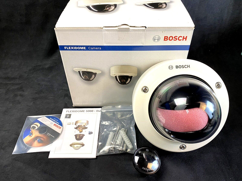 Bosch FLEXIDOME Surveillance Camera 960H True D/N WDR 9-22 mm NTSC+SMB