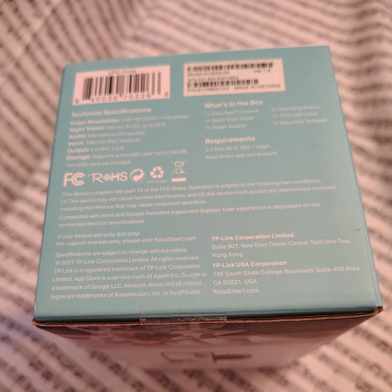 TP-LINK Kasa Spot KC400 2K HD Indoor Wi-Fi Camera Night Vision Person Detection gallery