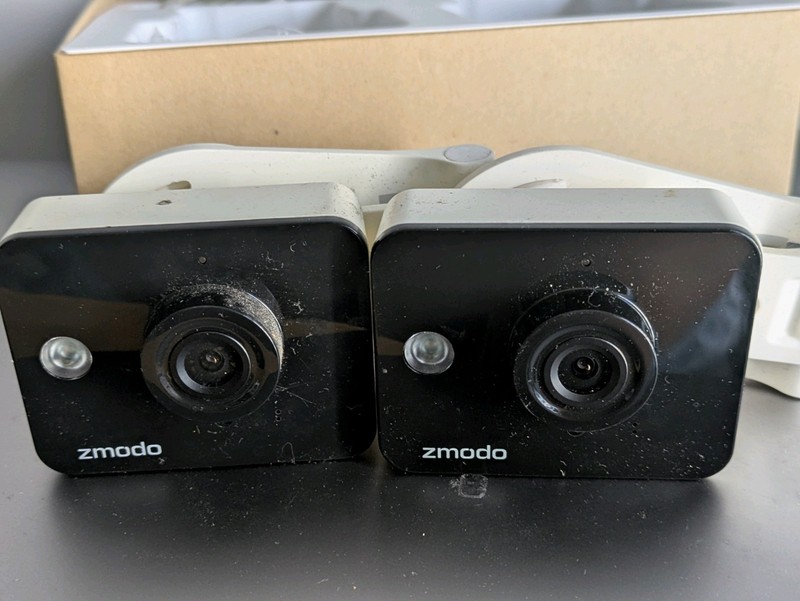 Zmodo 2 Mini Wifi Cameras Used Great Condition