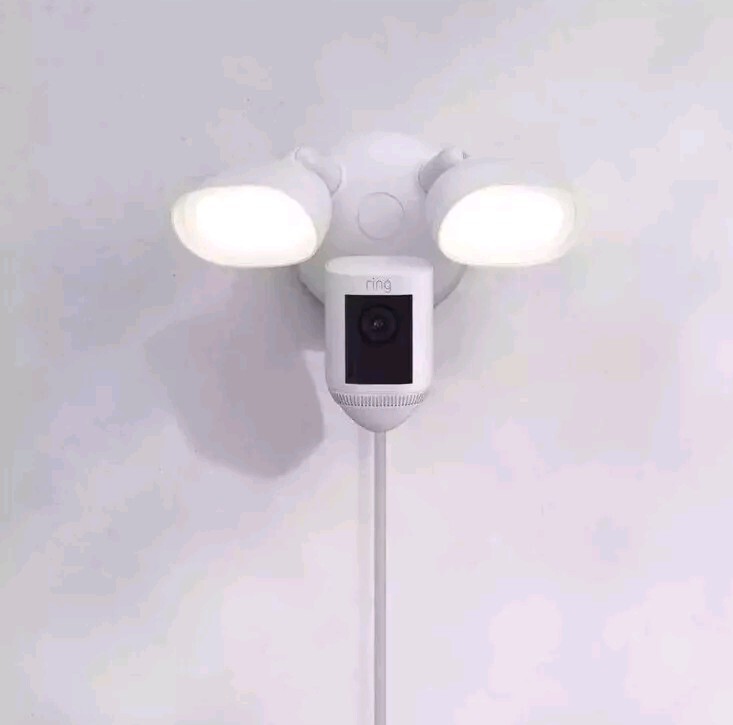 Ring Plug-In Mount for Floodlight Cam Wired Pro and Floodlight Cam Wired Plus gallery