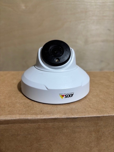 AXIS -IR Network Camera 01064-001