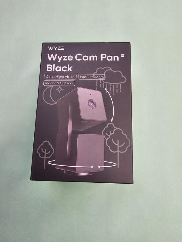 Wyze Cam Pan v3 Black, color night vision, indoor/outdoor, pan/tilt, open box