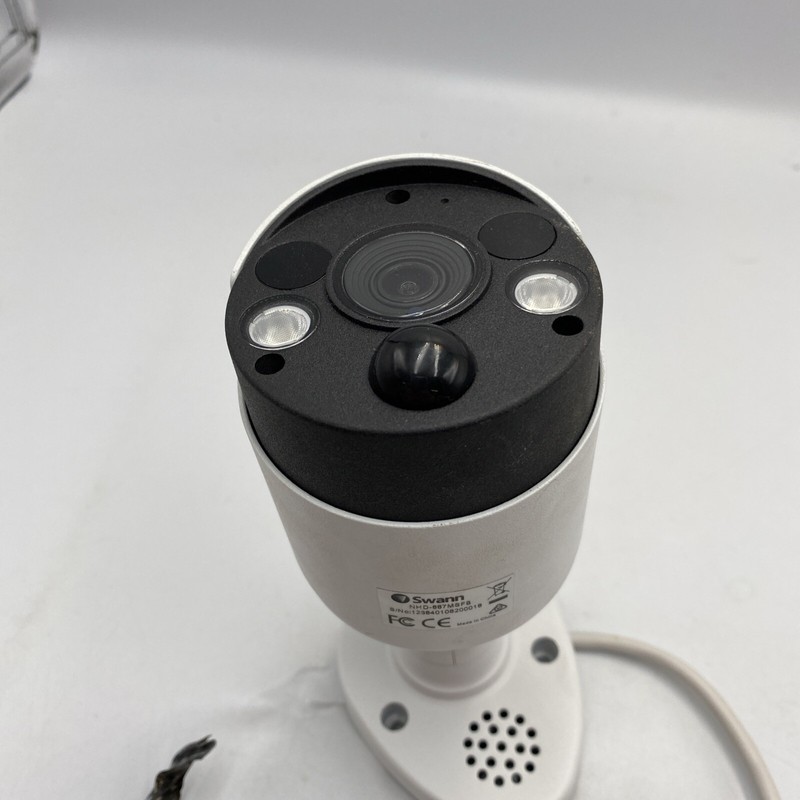 *Swann PRO-4KMSFB 4K Ultra HD Thermal Sensing Spotlight DVR Please Read gallery