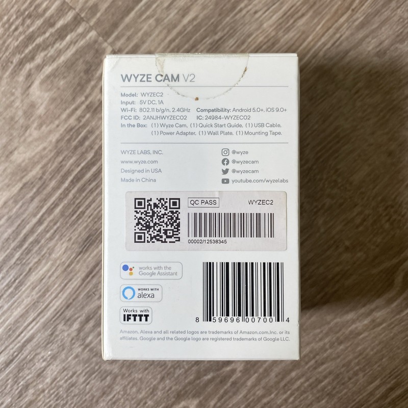 Wyze Cam WYZEC2 Wireless Indoor Smart Home Security Camera 1080p HD WiFi gallery
