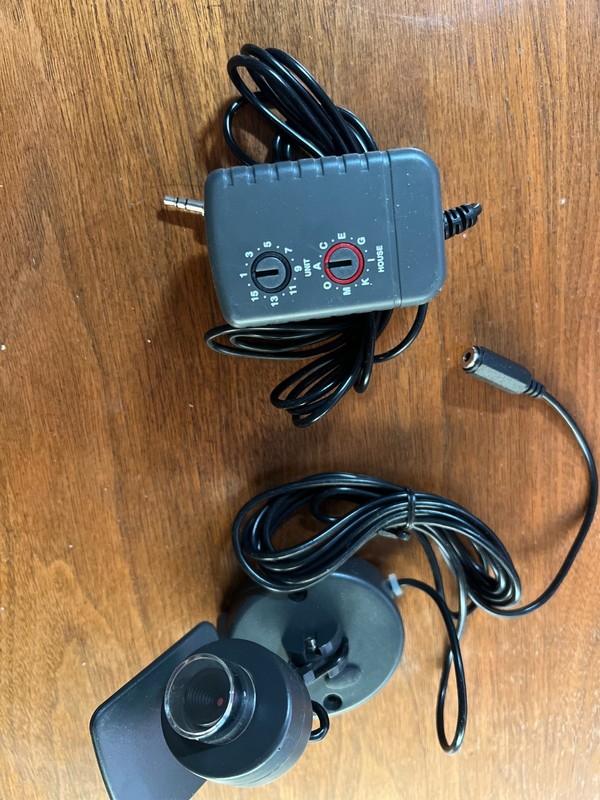 4A X10 XC19A 2.4GHz Wireless Color Camera & XM13A Power Supply