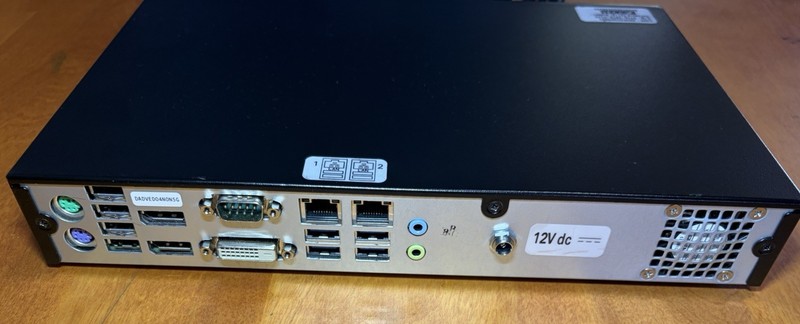 American Dynamics ADVED04N0N5G VideoEdge Compact Desktop NVR gallery