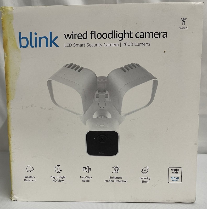 Blink Wired Floodlight Camera Led Smart Security Camera, 2600 Lumens , White .R7 gallery
