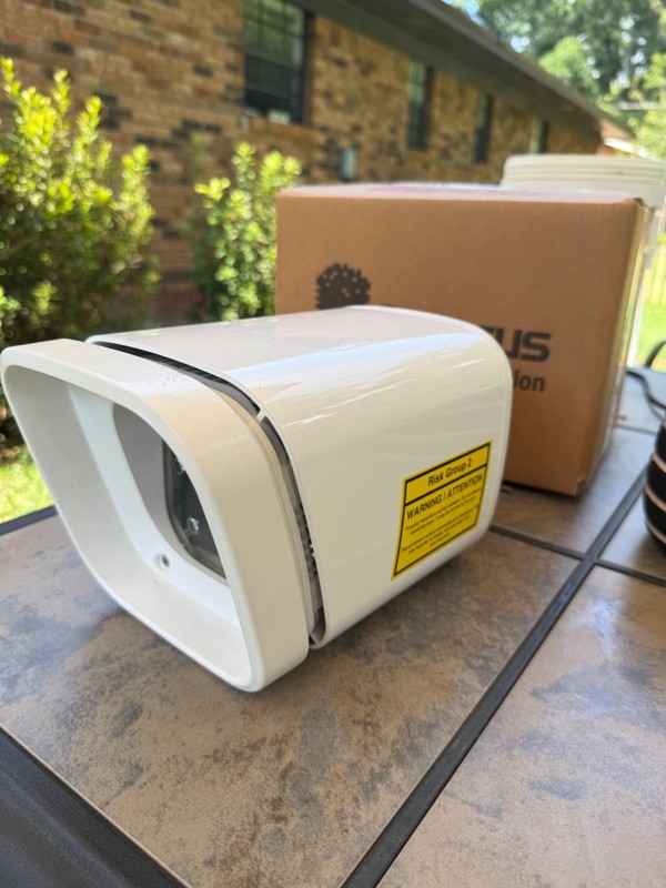 Quercus License Plate Camera SmartLPR Access NA CL WL 12VDC New in Box gallery