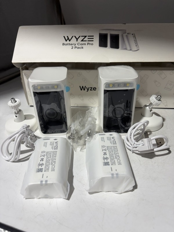 Wyze Battery Cam Pro 2 Pack WYZECOP-RB2PK Wireless 2k HD Color Night Spotlight