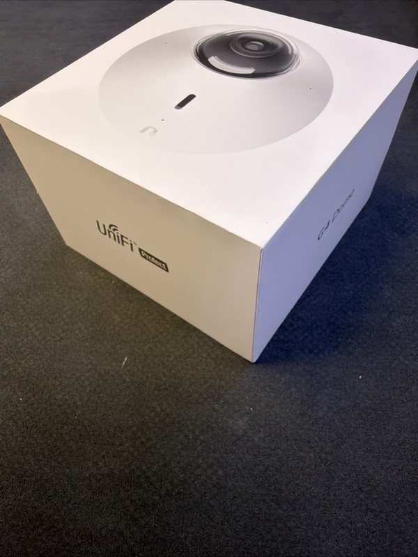 **MUST SEE**Ubiquiti Networks UVC-G4-DOME High-resolution PoE camera gallery