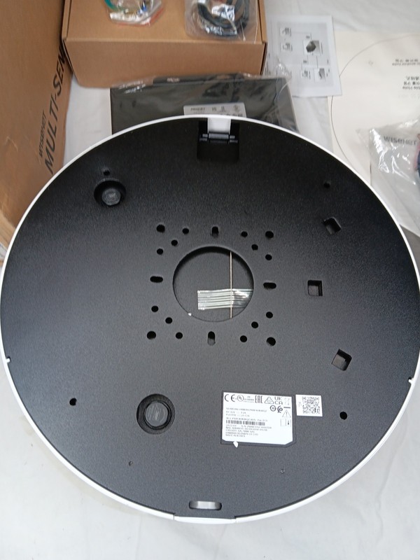 Hanwha Techwin PNM-9084RQZ1 8MP IP66 PTRZ IP Security Camera gallery