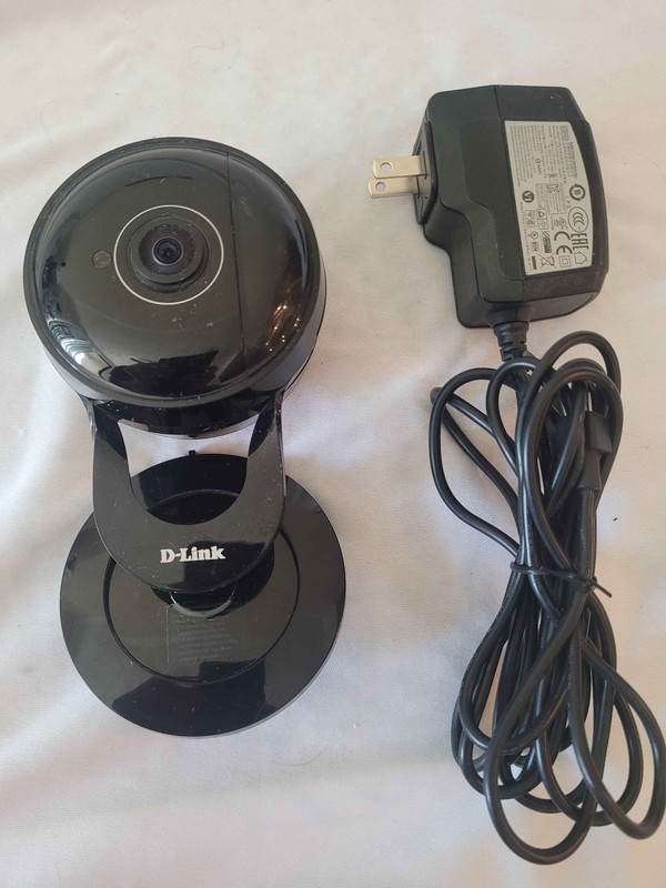 D-Link DCS-2630L Full HD 180-Degree Wi-Fi Camera
