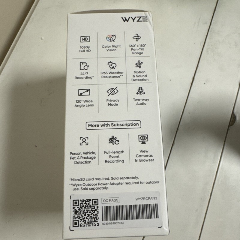 Wyze Can Pan V3 WYZECPAN3 Indoor & Outdoor Color Night Vision gallery