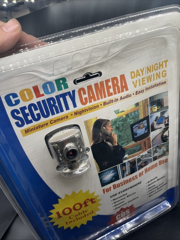 Wiscomm OC960 Color Security Camera with 100ft Cable - Day/Night, Audio gallery