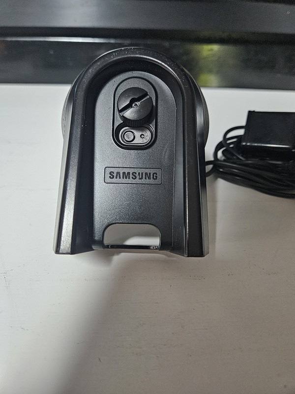 Samsung SmartCam SNH-V6410PN Wireless 5V Pan/Tilt HD 1080p Wi-Fi IP Camera Black gallery