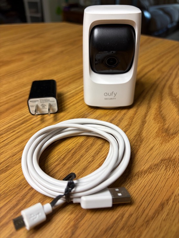 Eufy Mini Indoor Security Camera Wi-Fi Pan and Tilt (T8414) White