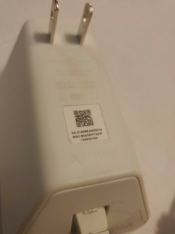 Xfinity Xhc1-se Home Wireless Security Camera 720p Hd White Model Xw3 gallery
