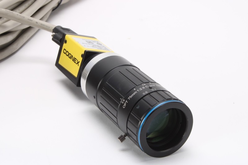 Cognex Camera CAM-CIC-5000R-14-G With OPT-AC7528-5M Lens and Cable gallery