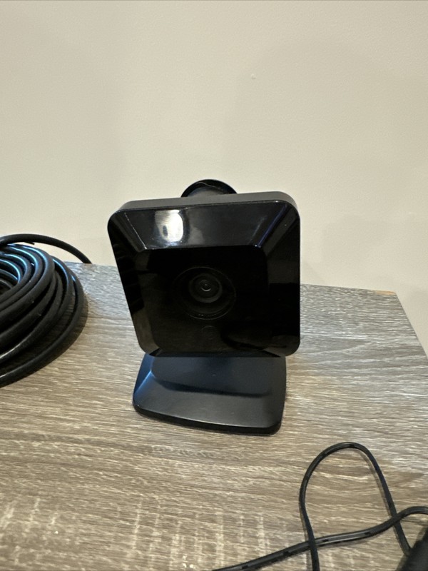 Sercomm iCamera2 Wireless Security Camera w/ Power Cord gallery