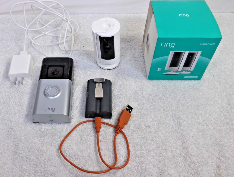 Lot of Ring Indoor Cam (2nd Gen) Cameras White and Doorbell Cam