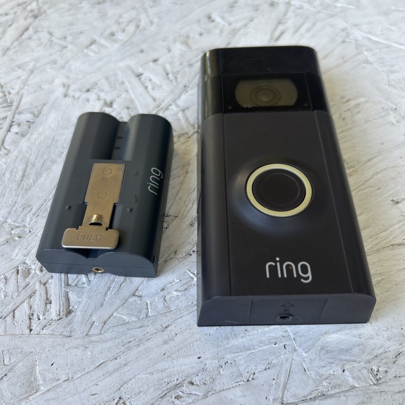 ring video doorbell 2 With Battery *For Parts Read* 8VR1S7 – 0ENO