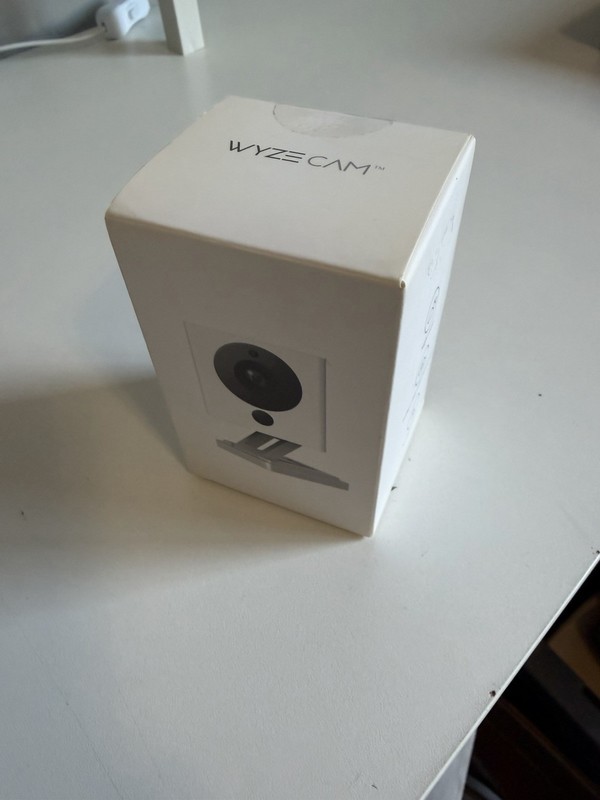 Wyze Cam V2 Full HD Wireless Indoor Smart Home Security Camera (WYZECE2) – X