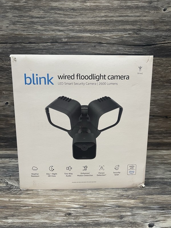 Blink Wired Floodlight Camera, Smart Security Camera, 2600 Lumens, HD BLACK