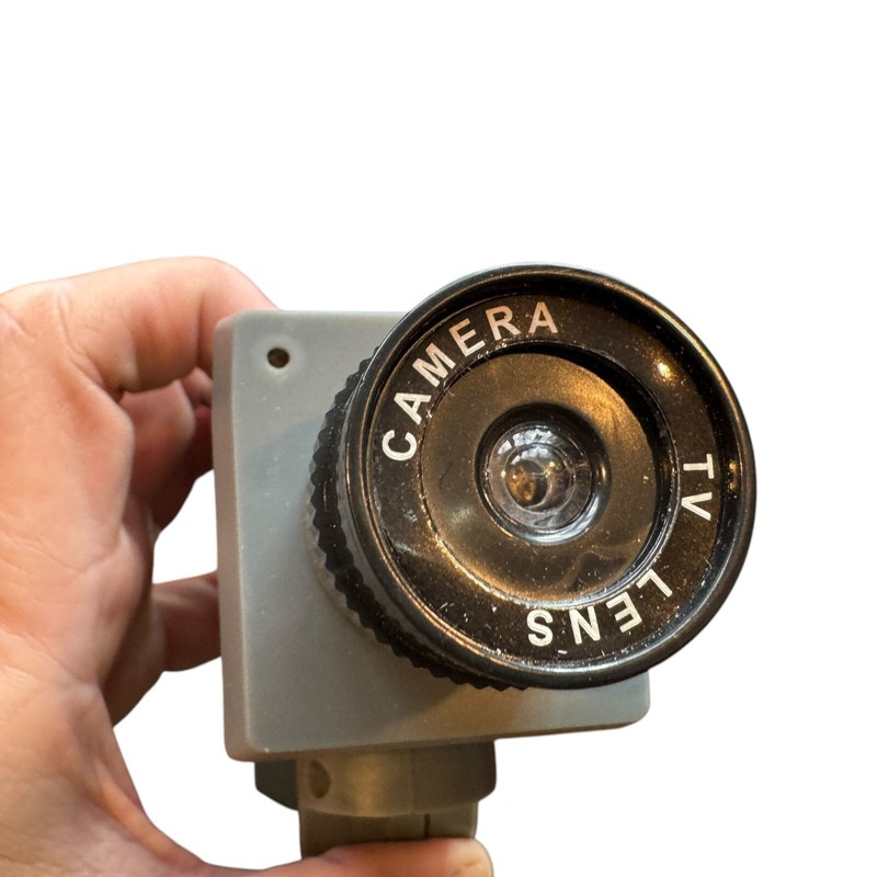 Mitaki-Japan Mock Security Camera – Motion Sensor, LED Light, Battery Operated gallery