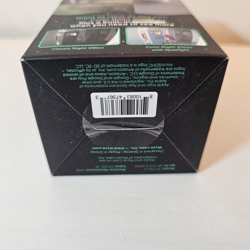 Wyze Cam v4 2.5K Wired Color Night Vision Indoor/Outdoor Camera gallery