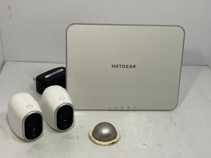 🍉 Lot of 2 Netgear Arlo VMC3030 Wireless Security Cameras VMB3000 Base Station gallery