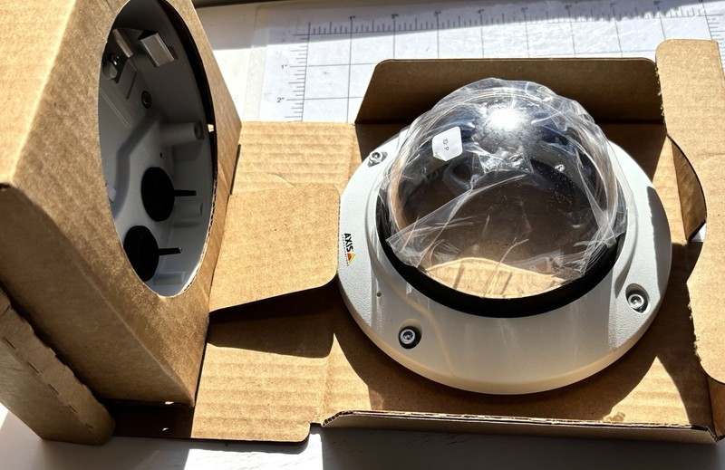 AXIS Q3515-LV Network Camera gallery