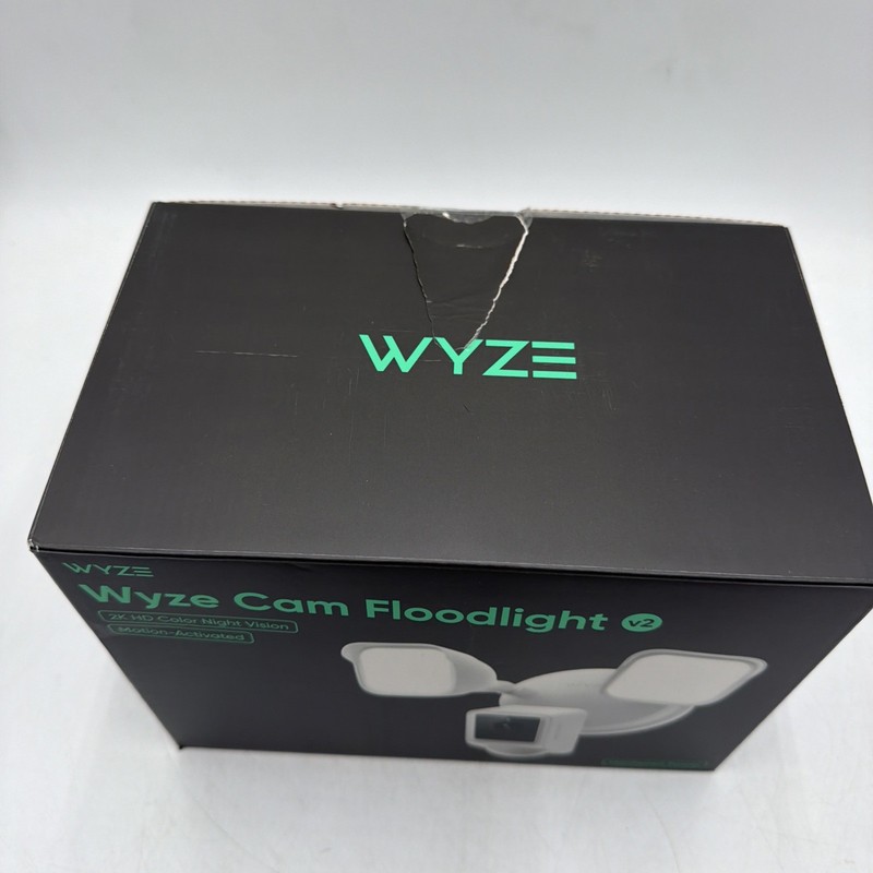 Wyze Cam Floodlight V2 Motion-Activated 2K HD Color Night Vision Camera gallery