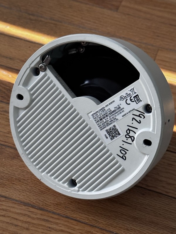 Wisenet XND-6080RV Wired Outdoor/Indoor Dome Security Camera gallery
