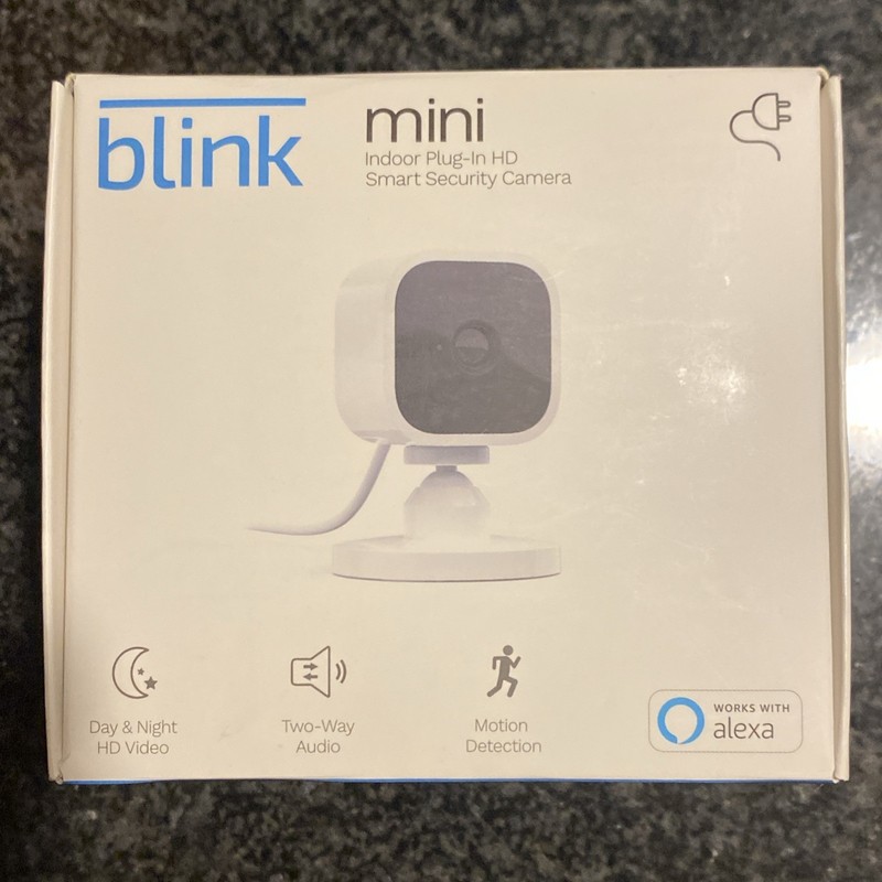 Blink Mini Indoor Plug-In Live HD Smart Security Camera – White New Open Box