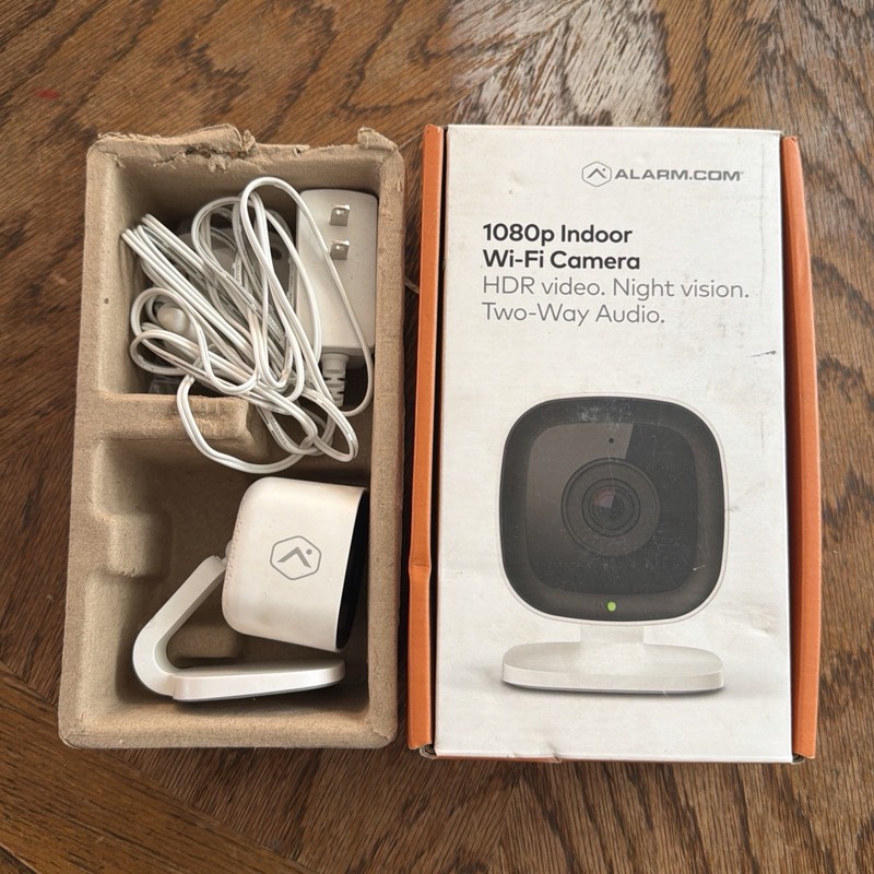 Alarm.com Lot Of 2 1080p Indoor Wi-Fi Security Camera HDR 2-Way Audio ADC-V515