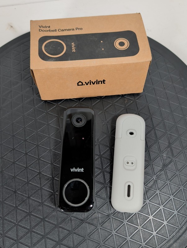 Vivint Doorbell Camera Pro Gen 2 VS-DBC350-SA