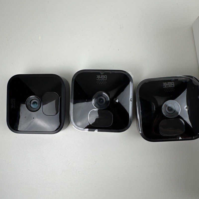 Blink Outdoor 3 Camera System Home Security w/ Mounts - LOCKED FOR PARTS / SCRAP gallery
