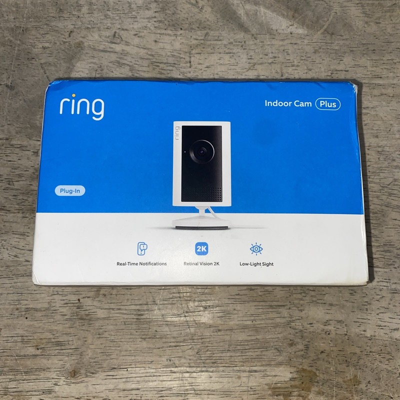 Ring Indoor Cam Plus Retinal Vision 2K Low Light Sight W/ Motion Detection NEW