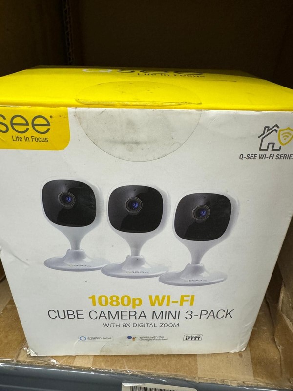Q See 1080p WiFi Cube Security Camera – 3 Pack with 8 x Digital Zoom *USED*