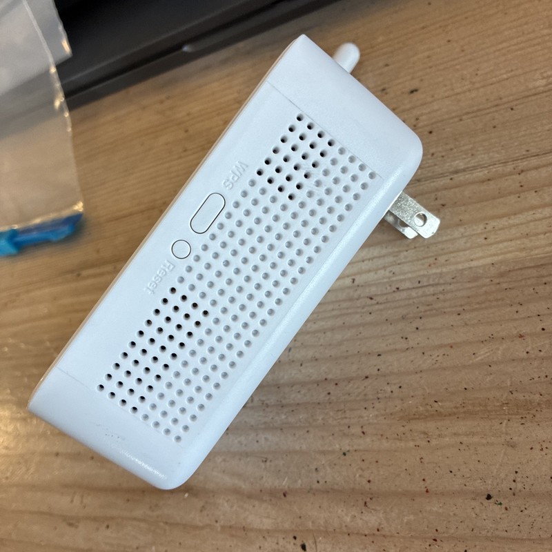 Vivint Wireless Bridge Model ETPFFRPP01 LG Innotek 4PPoE WiFi Extender gallery