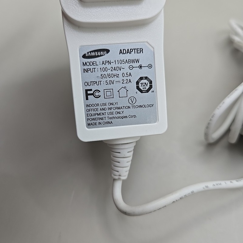 Samsung White SmartCam Smart Cam HD Pro SNH-P6410BN With Cord & 2GB Micro SD gallery