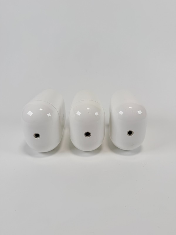 Netgear ARLO Essential VMC2030 Spotlight WiFi Indoor/Outdoor Lot of 3!!! gallery